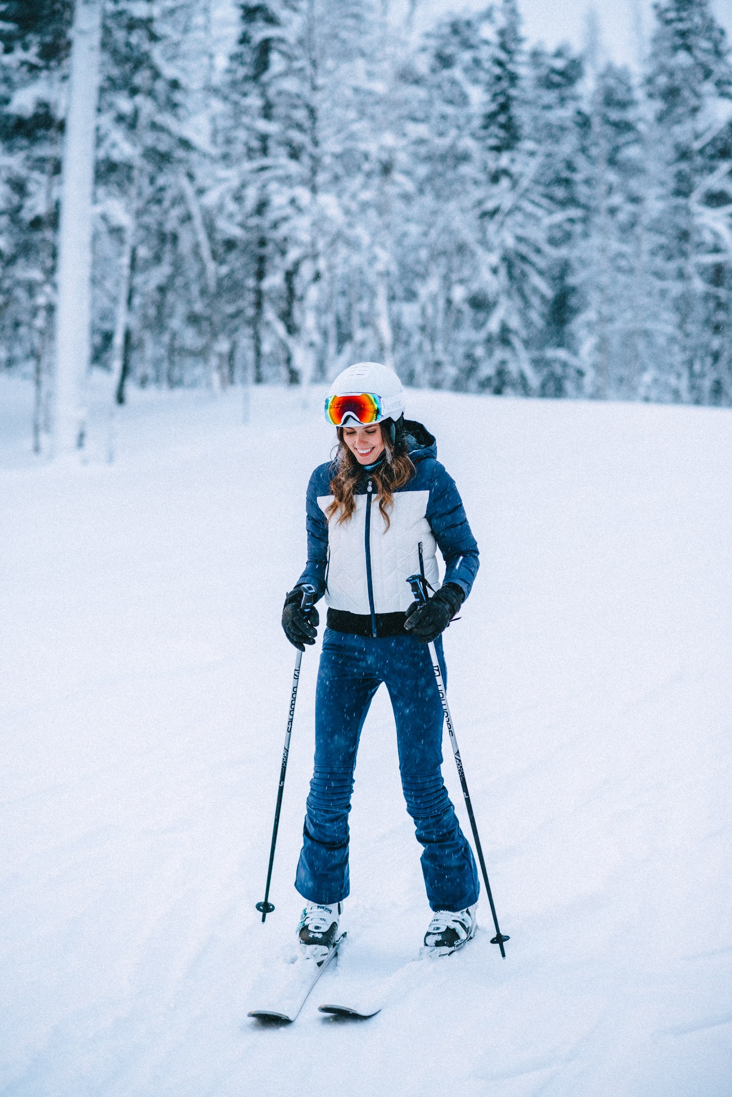 Alyssa Campanella of The A List blog goes skiing in Levi, Finland wearing Perfect Moment
