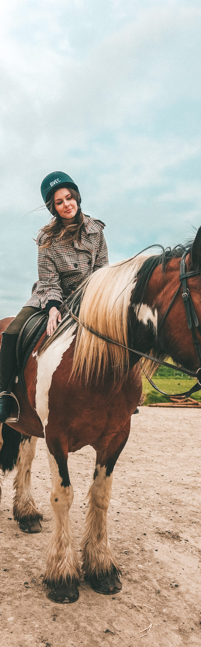Alyssa Campanella of The A List rides horses at Bourton Vale in the Cotswolds wearing Zara plaid trench coat