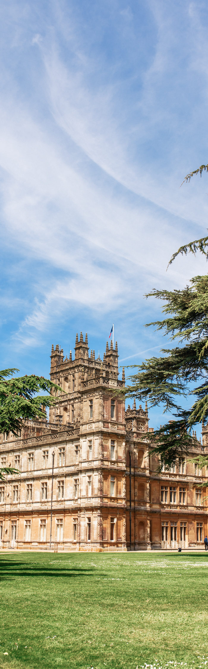 Alyssa Campanella of The A List blog visits Downton Abbey locations at Highclere Castle