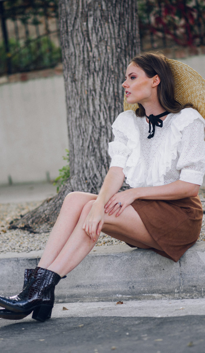 Alyssa Campanella of The A List blog and the western boot trend of 2018 wearing Ganni Callie boots.