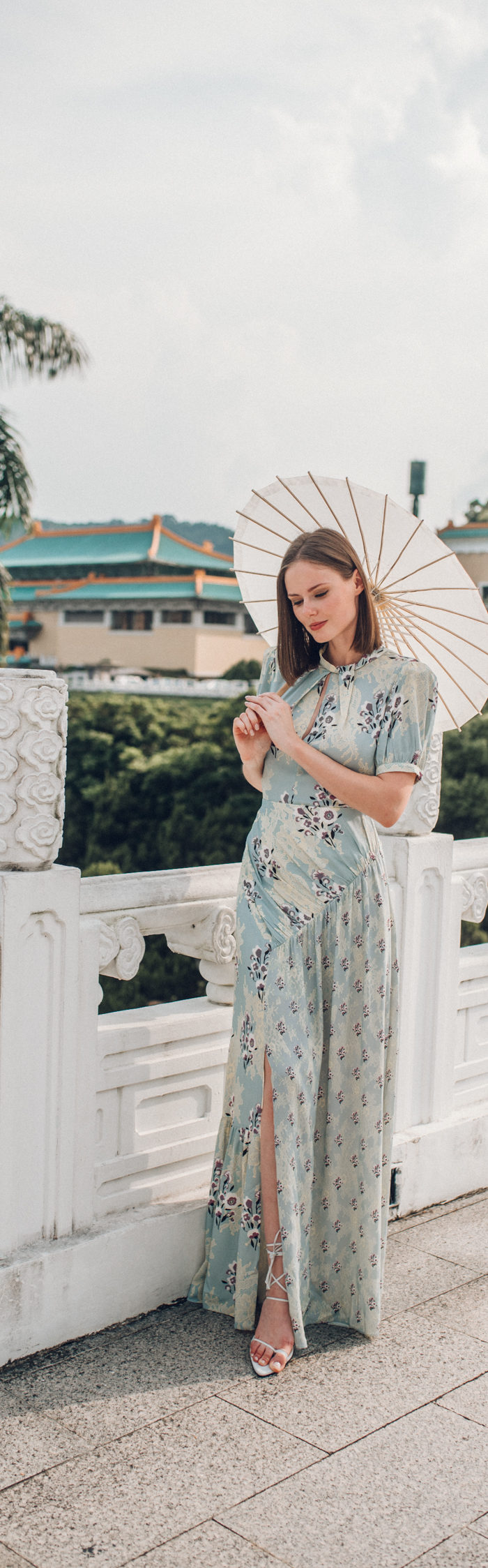 Alyssa Campanella of The A List blog visits Taipei for 24 hours wearing Self Portrait