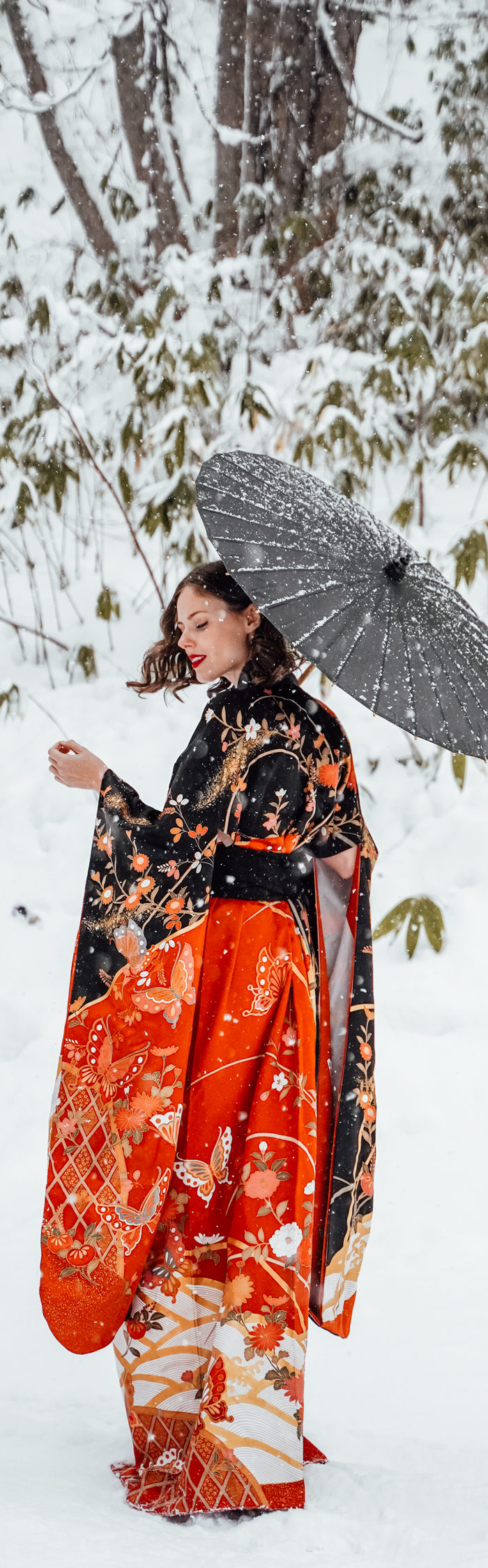 Alyssa Campanella of The A List blog wears a Japanese kimono furisode in Hokkaido, Japan
